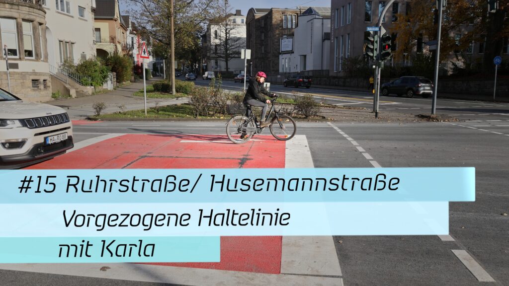 Über die neue vorgezogene Haltelinie biegt Karla direkt von der Ruhrstraße nach links in die Husemannstraße ab.